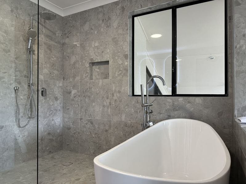 GREAND MODERN HOME FOR RENT 6
