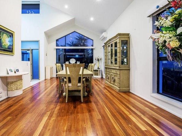 GREAND MODERN HOME FOR RENT 14