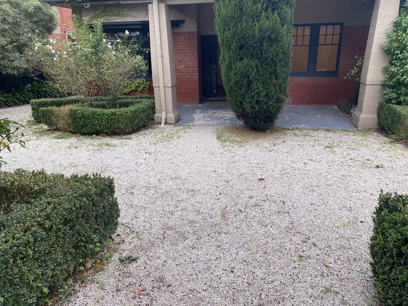 Great Location 5BR HOUSE available near Gardiner Train Station!