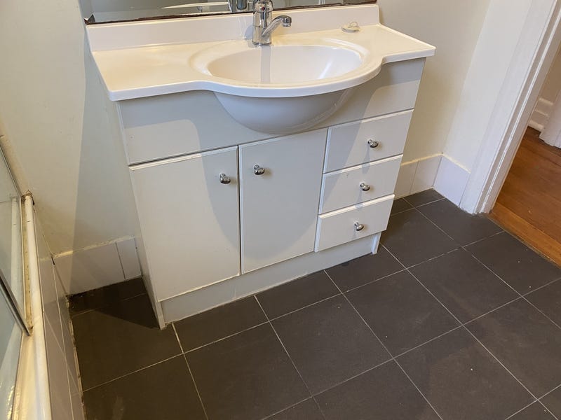 Great Location 5BR HOUSE available 7