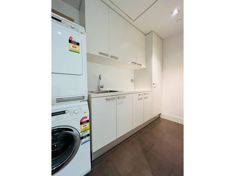 Luxurious Living in Royal Domain 13