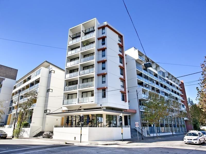 ONE BEDROOM UNIT – FURNISHED – CLOSE TO GREEN SQUARE STATION