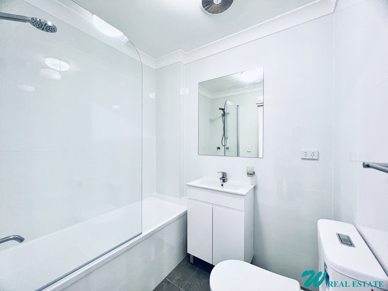Top Floor Executive Apartment with 2