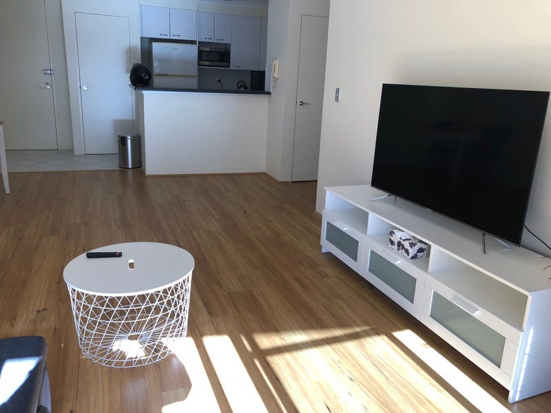 1BR APARTMENT w PARKING | 3