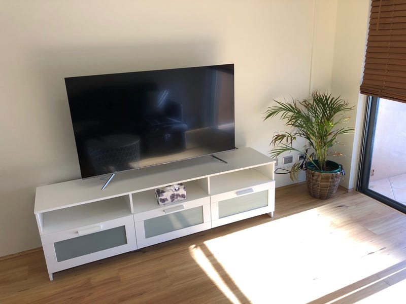 1BR APARTMENT w PARKING | 13