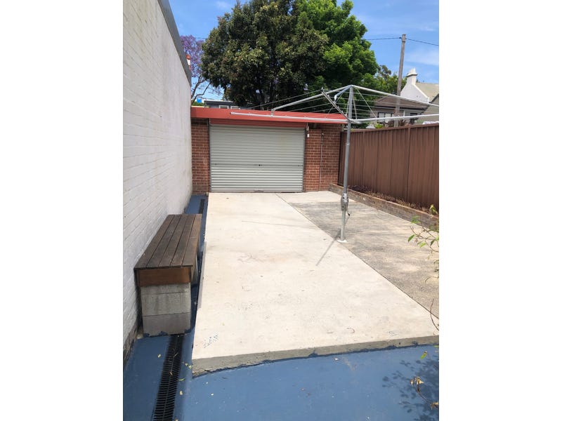 $800 per week 7
