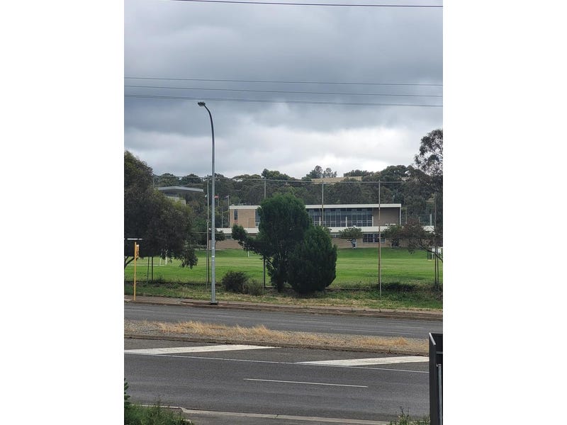ACROSS THE ROAD FROM FLINDERS 4