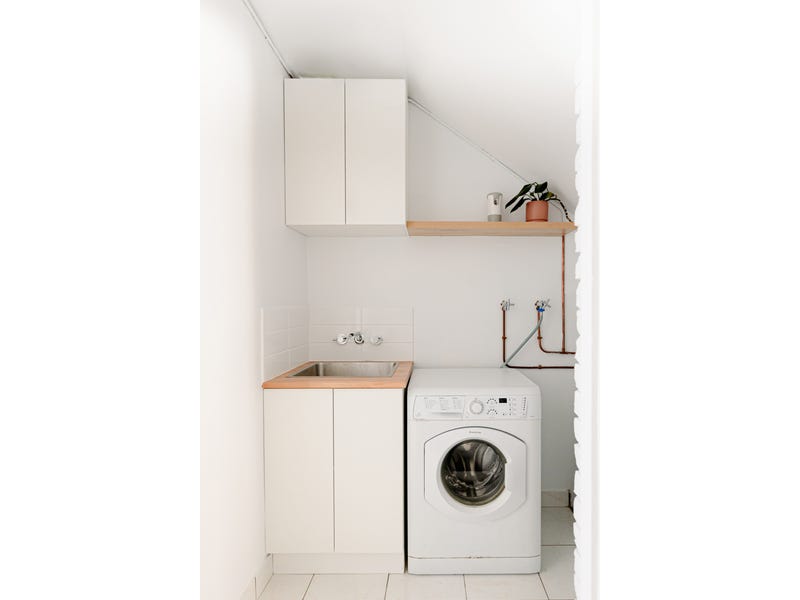 Newly renovated townhouse 7