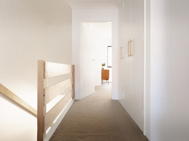 Newly renovated townhouse 18
