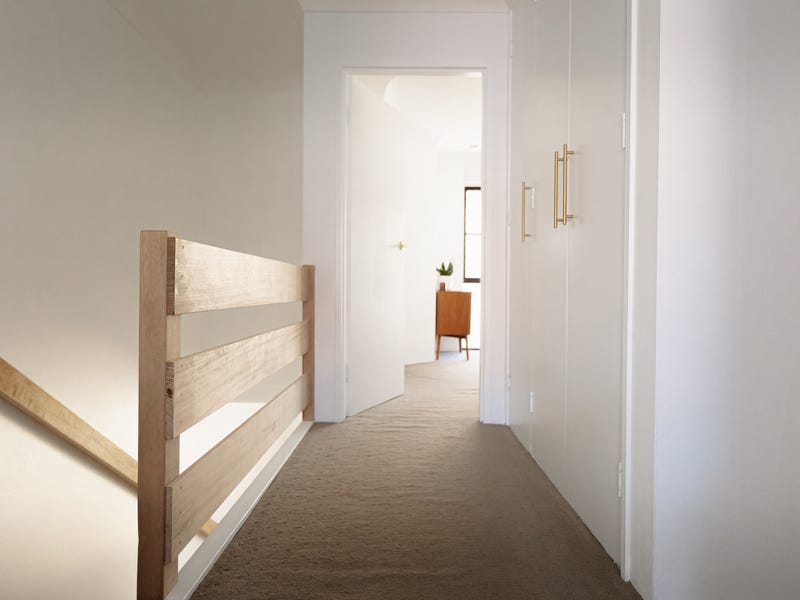 Newly renovated townhouse 19