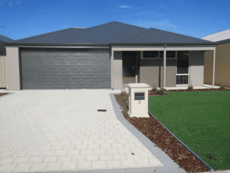 Modern family home in a perfect location!