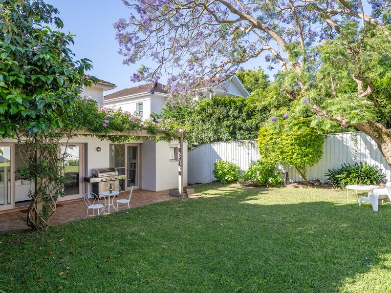 Spacious Eastern Suburbs Family Residence 26