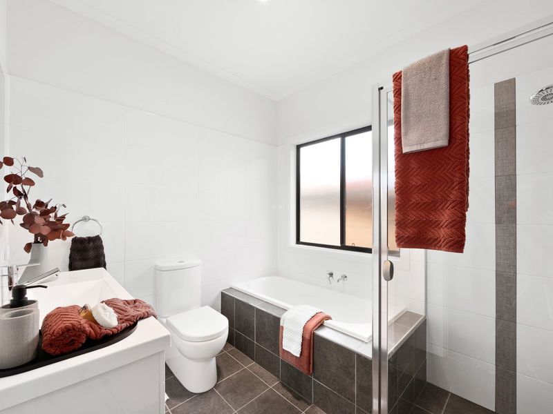 Stylish, light filled, low maintenance 13