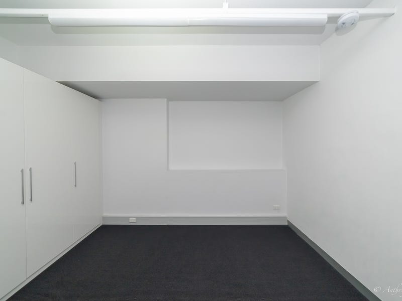 Docklands Waterfront 1-Bed Residence with 3