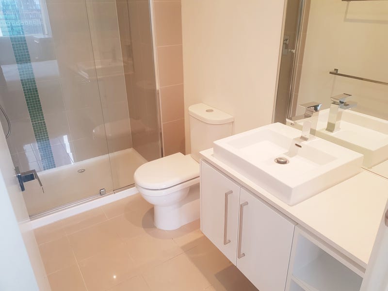 Beautiful 2 Bedroom Apartment In 3