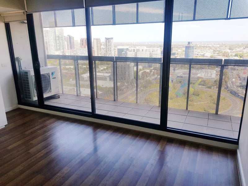 Beautiful 2 Bedroom Apartment In 7