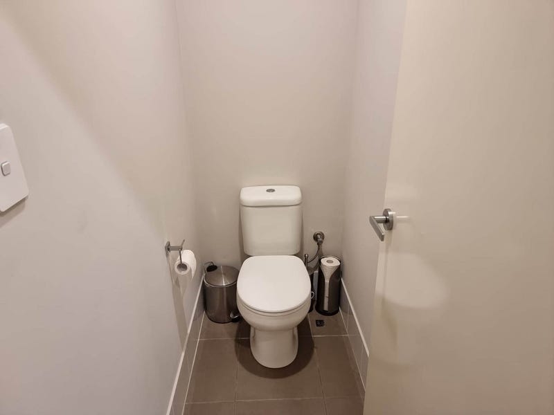 Low maintenance home ready for 3