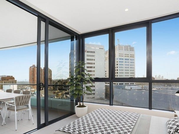 Stunning Harbour Views – In 4