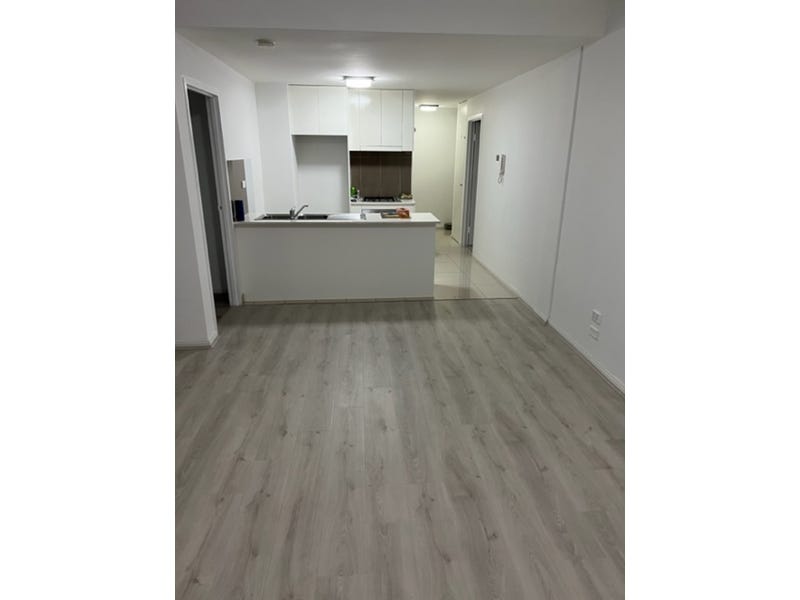 Apartment with Great Amenities Nearby 24