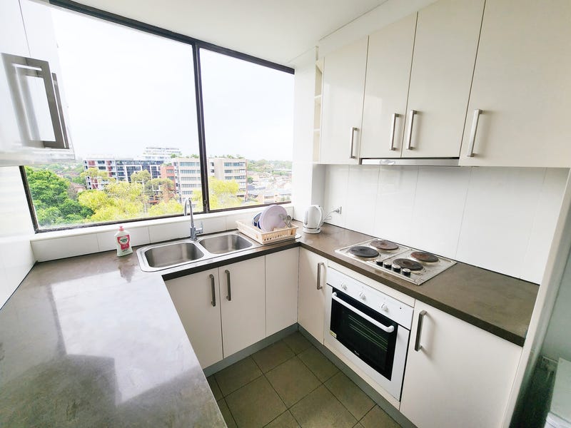 Top Floor Prime Location 3