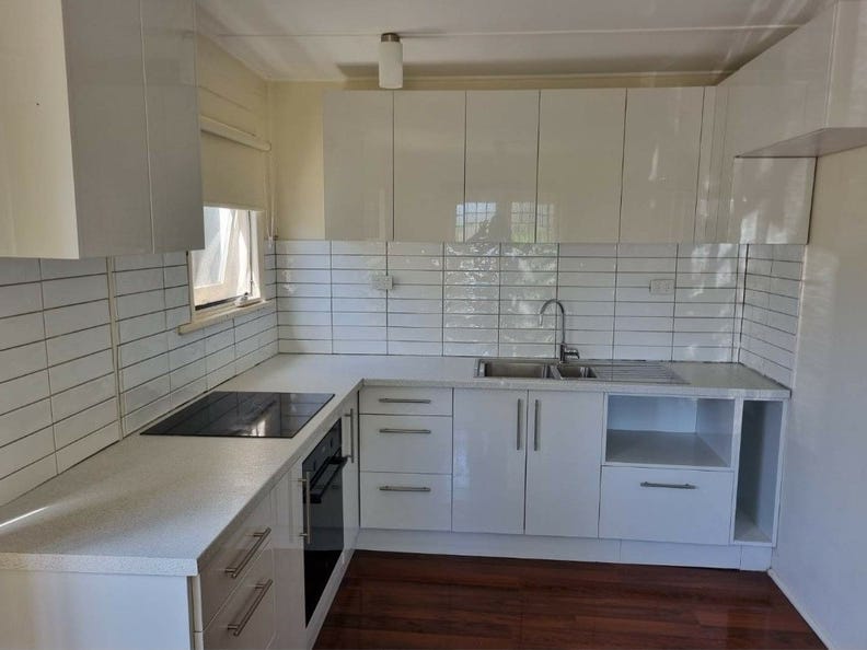 Neat Ground Floor Unit 2