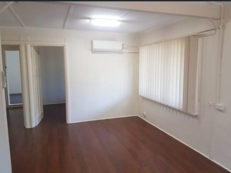 Neat Ground Floor Unit 5