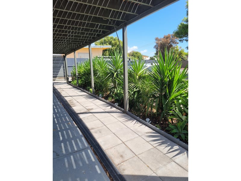 Neat Ground Floor Unit 8