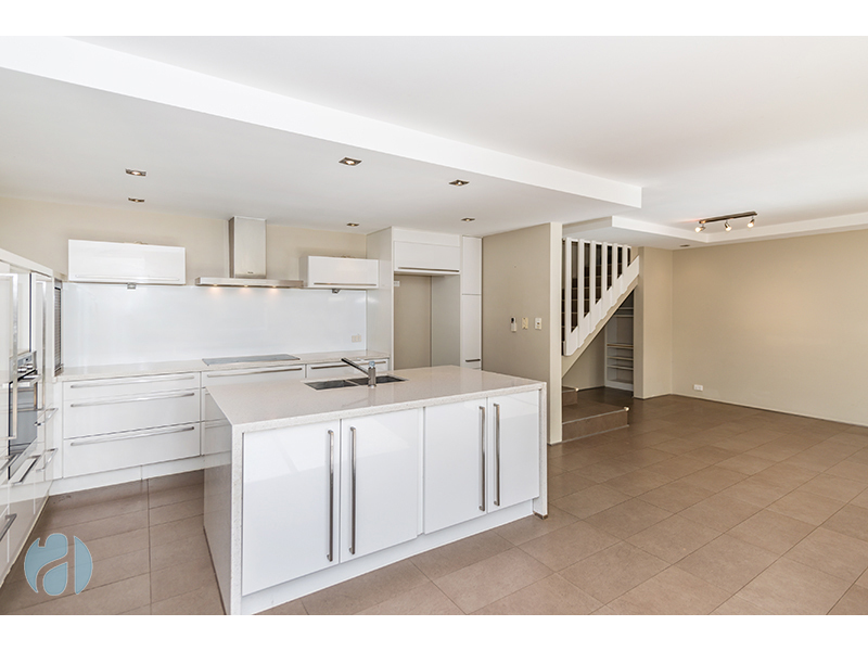 Peppermint Grove |Available March | 10