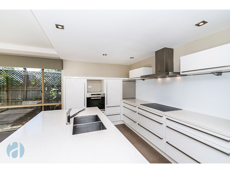 Peppermint Grove |Available March | 13