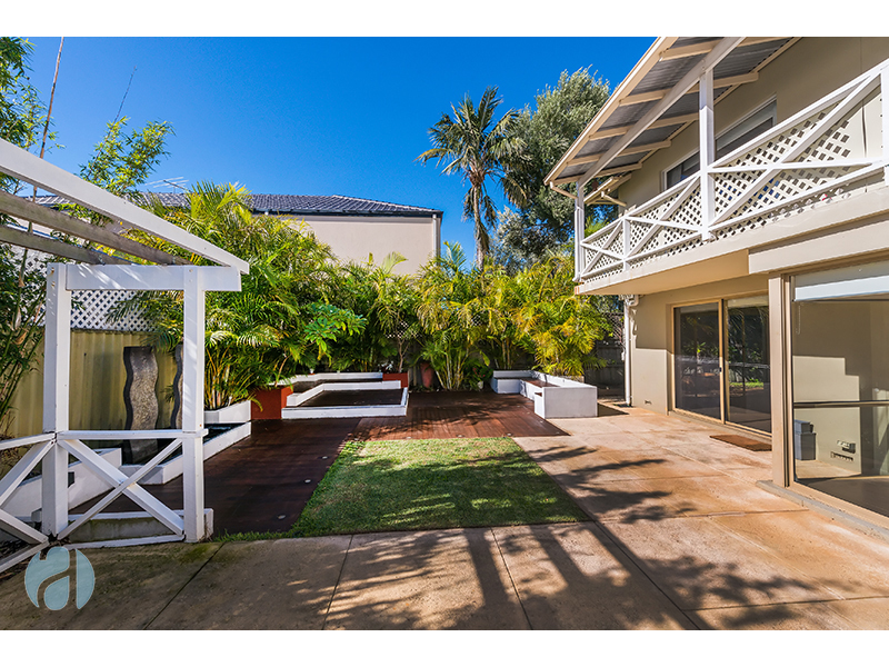 Peppermint Grove |Available March | 28