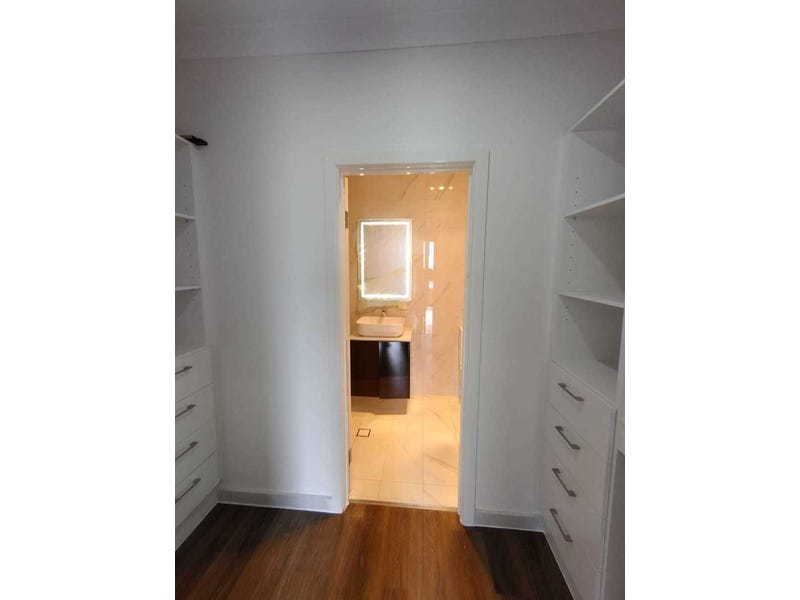 Property For Rent in Clearview 3