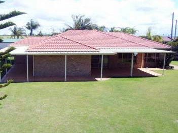Ideally located for commuters to 5