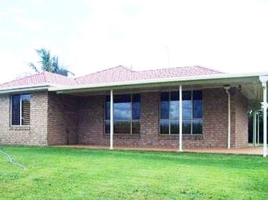 Ideally located for commuters to 6