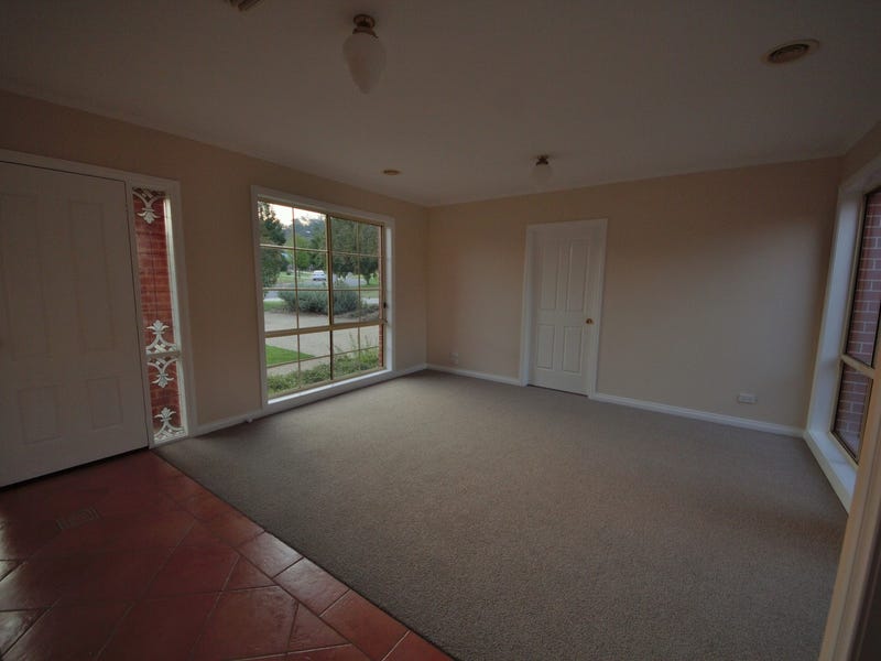 Beautifully presented home in quiet 3