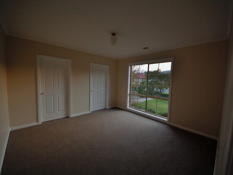Beautifully presented home in quiet 6