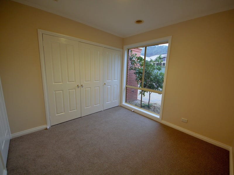Beautifully presented home in quiet 8