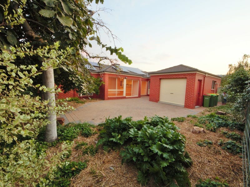 Beautifully presented home in quiet 16