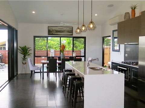 Private Modern Spectacular New Home 10