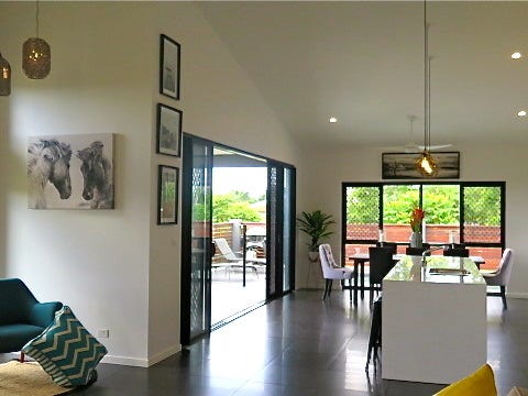 Private Modern Spectacular New Home 15