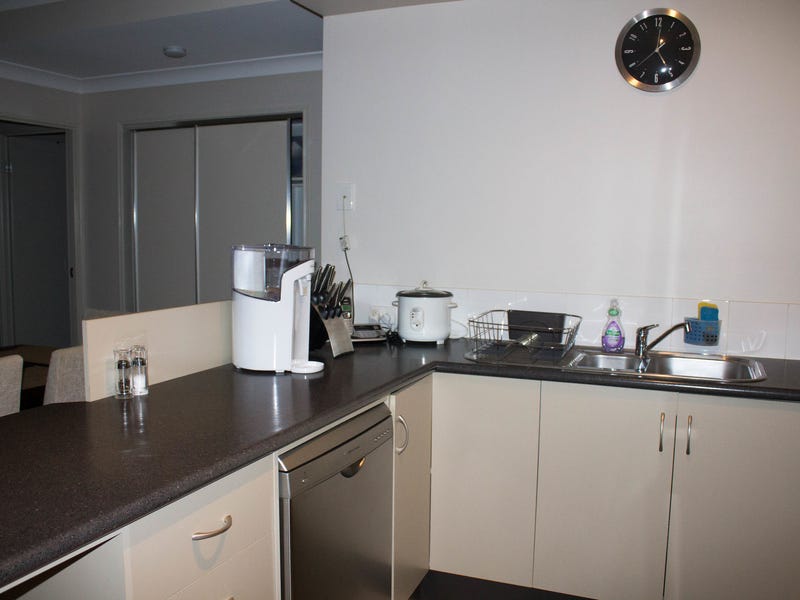 Spacious Modern Redlynch Unit 8