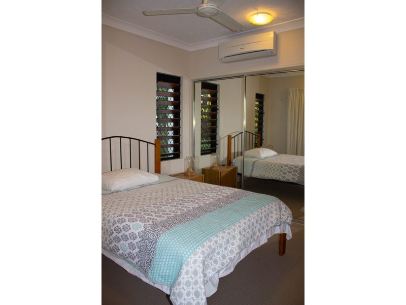Spacious Modern Redlynch Unit 10