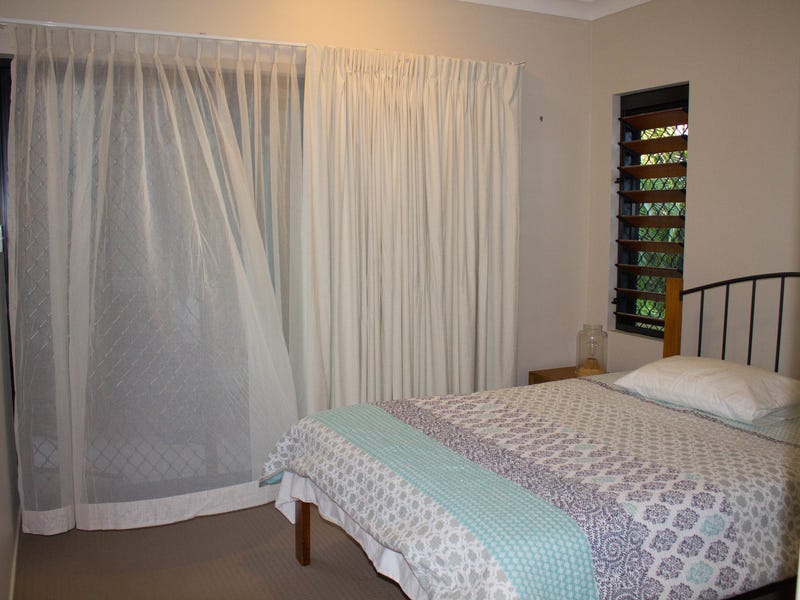 Spacious Modern Redlynch Unit 11