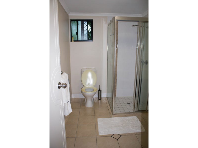Spacious Modern Redlynch Unit 12