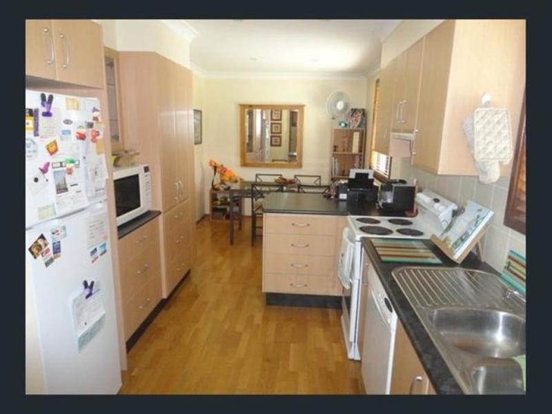 Owner motivated to sell! 9