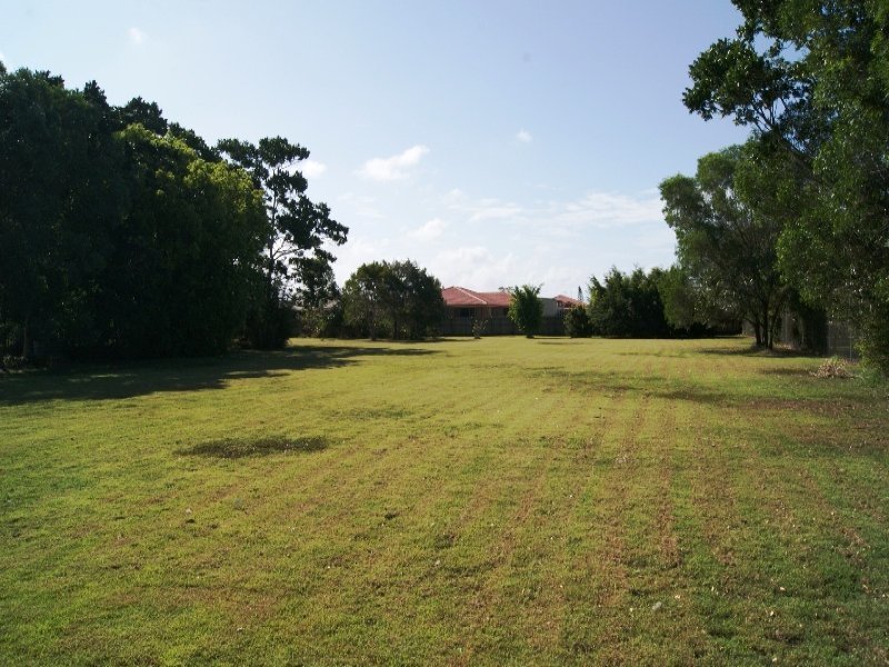 QUEENSLANDER ON ACREAGE RIGHT IN 18