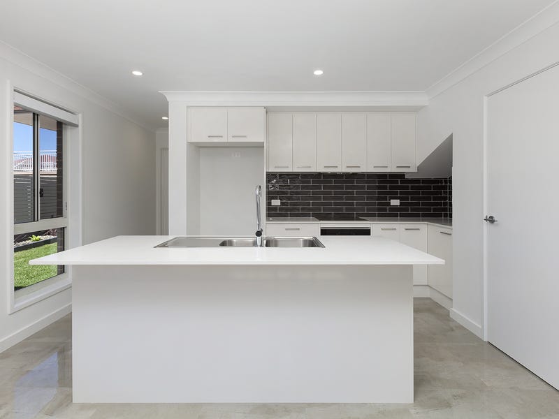 BEACHSIDE RESIDENCE 4