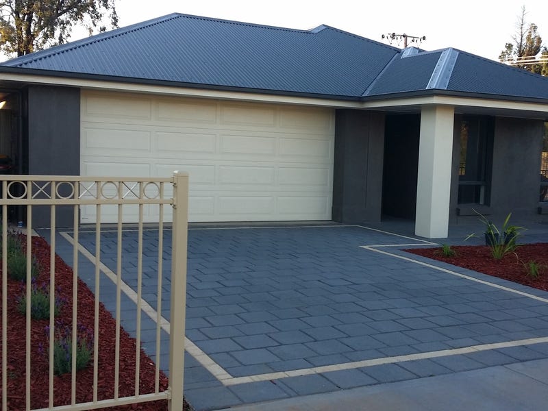 Brand new  family home is located in a quiet street, close to schools, shops, transport and all amenities
