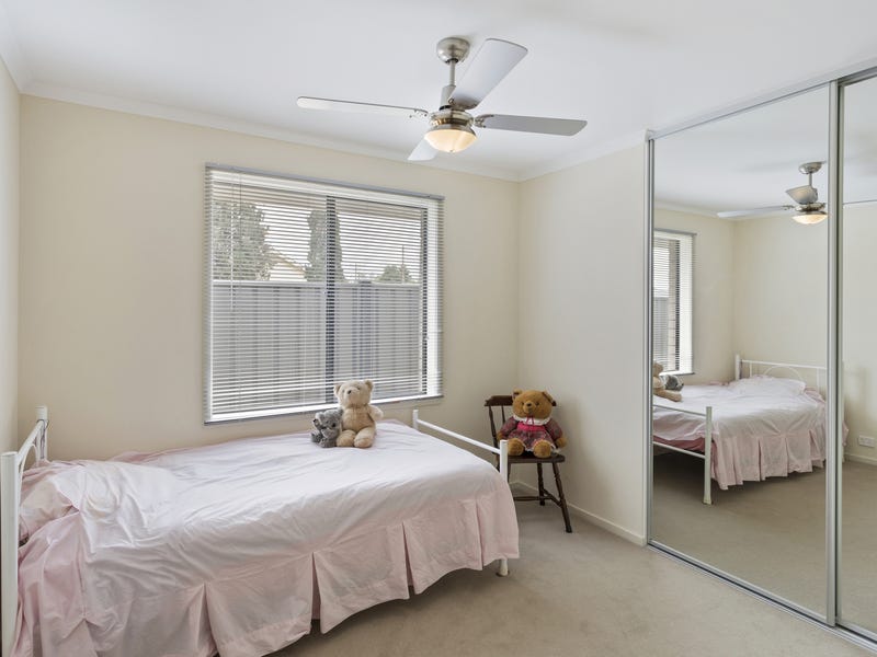 Brand new  family home 8