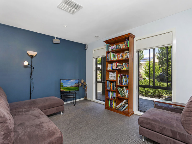 Beautiful 4 Bedroom Home 4