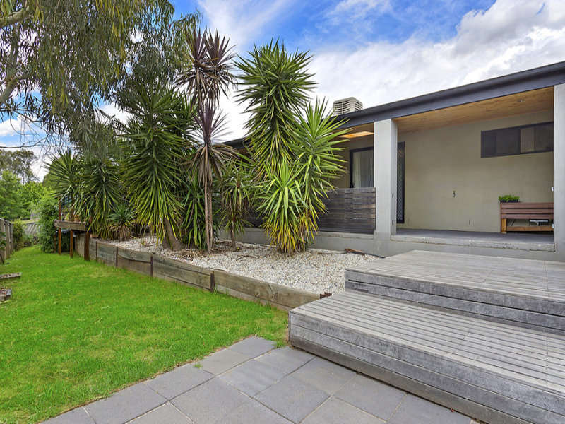 Beautiful 4 Bedroom Home 16